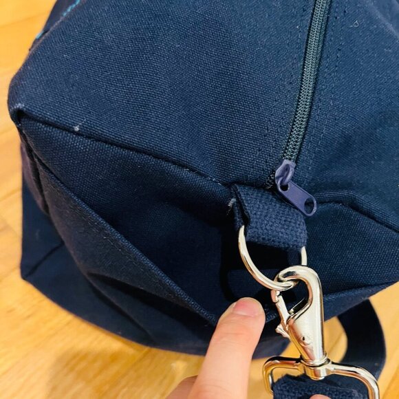 Barclays Banker Duffle Bag 17" NEW, Authentic VERY RARE~! - Picture 15 of 16